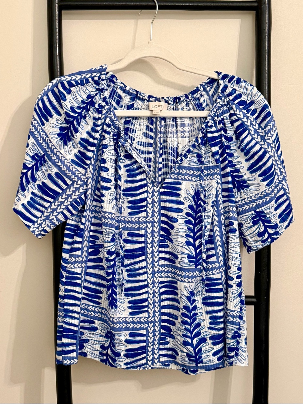 LOFT Women Blue & White Botanical Block Print Split Neck Short Sleeve Blouse XS